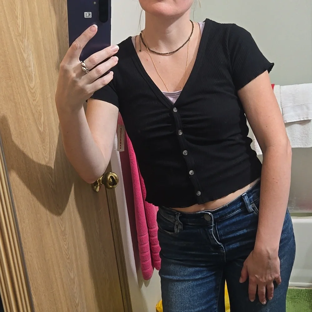 NWT Y2K Fitted Black Ribbed Button Crop Top Iconic 90s Blouse Cottage Minimalist